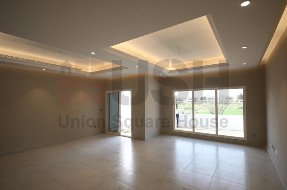 Picture of Home For Sale in Jumeirah Golf Estates, Dubai, United Arab Emirates