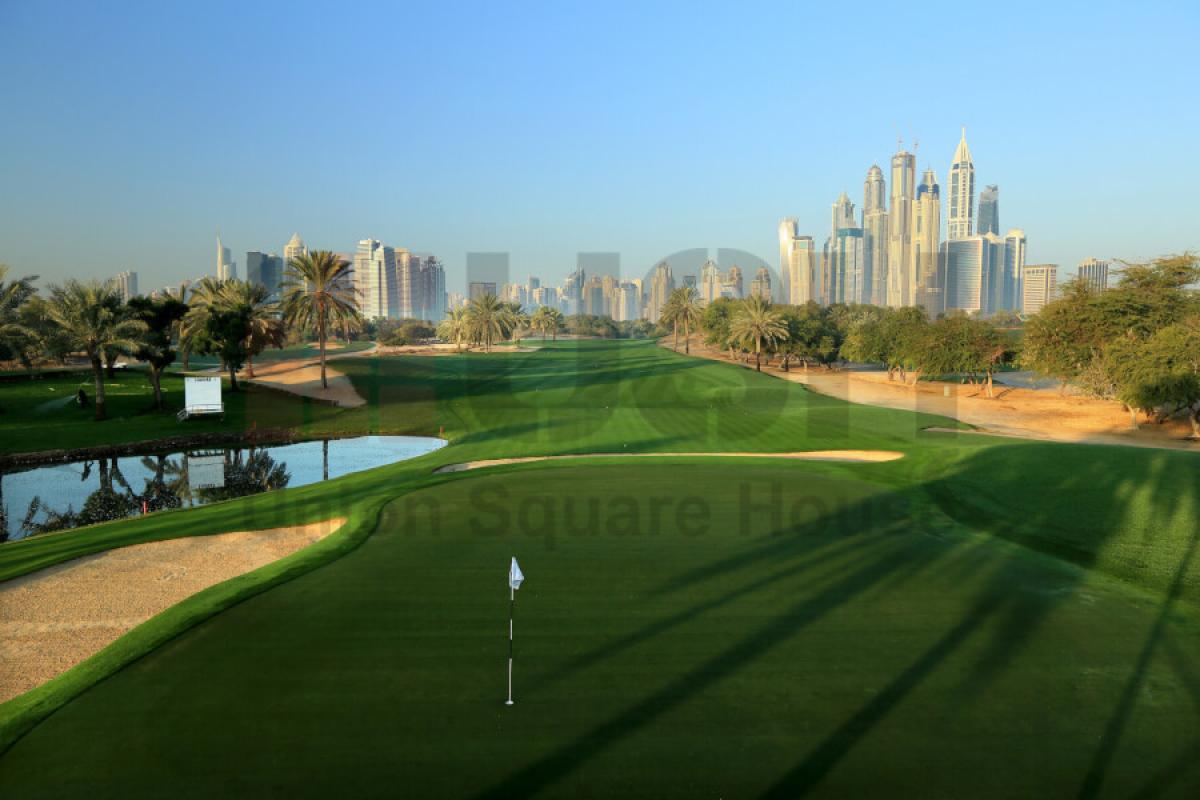Picture of Residential Lots For Sale in Emirates Hills, Dubai, United Arab Emirates