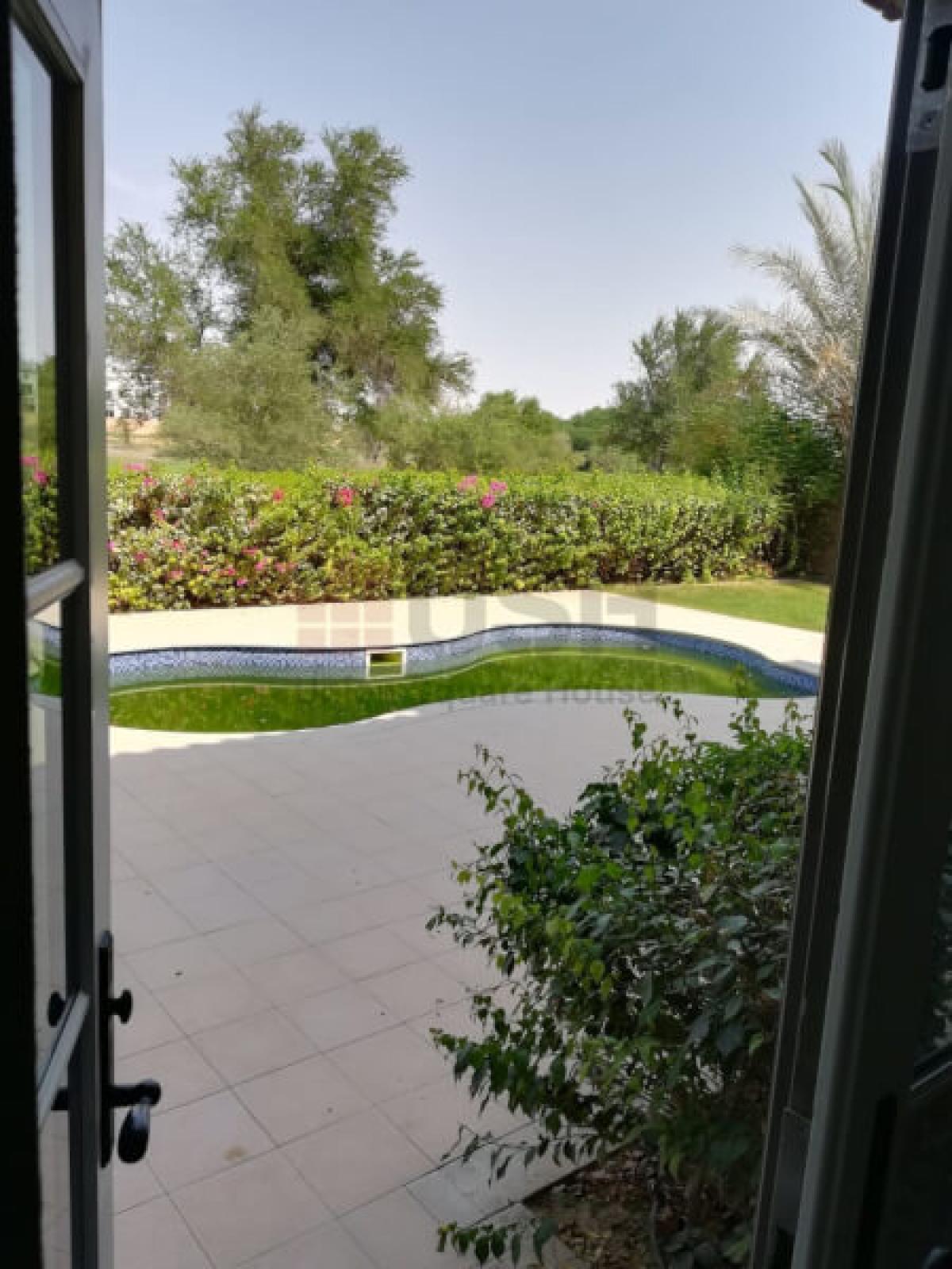 Picture of Villa For Rent in Jumeirah Golf Estates, Dubai, United Arab Emirates
