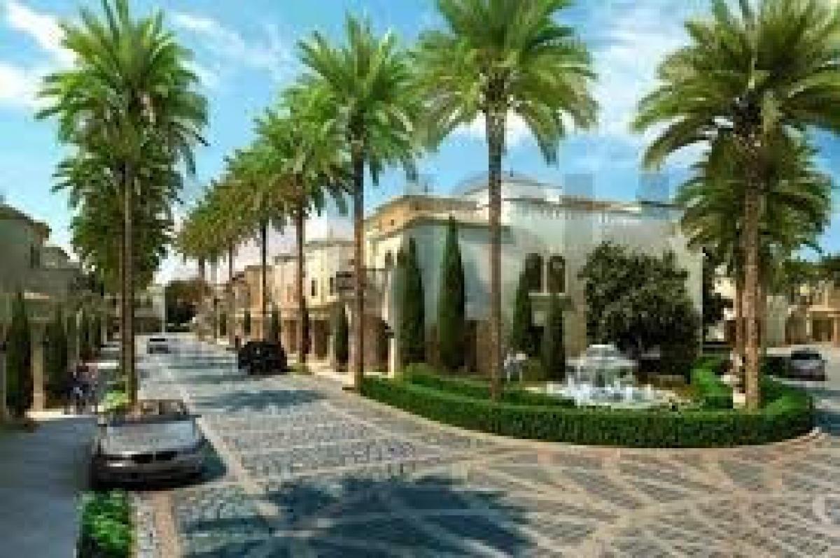 Picture of Home For Sale in Jumeirah Golf Estates, Dubai, United Arab Emirates