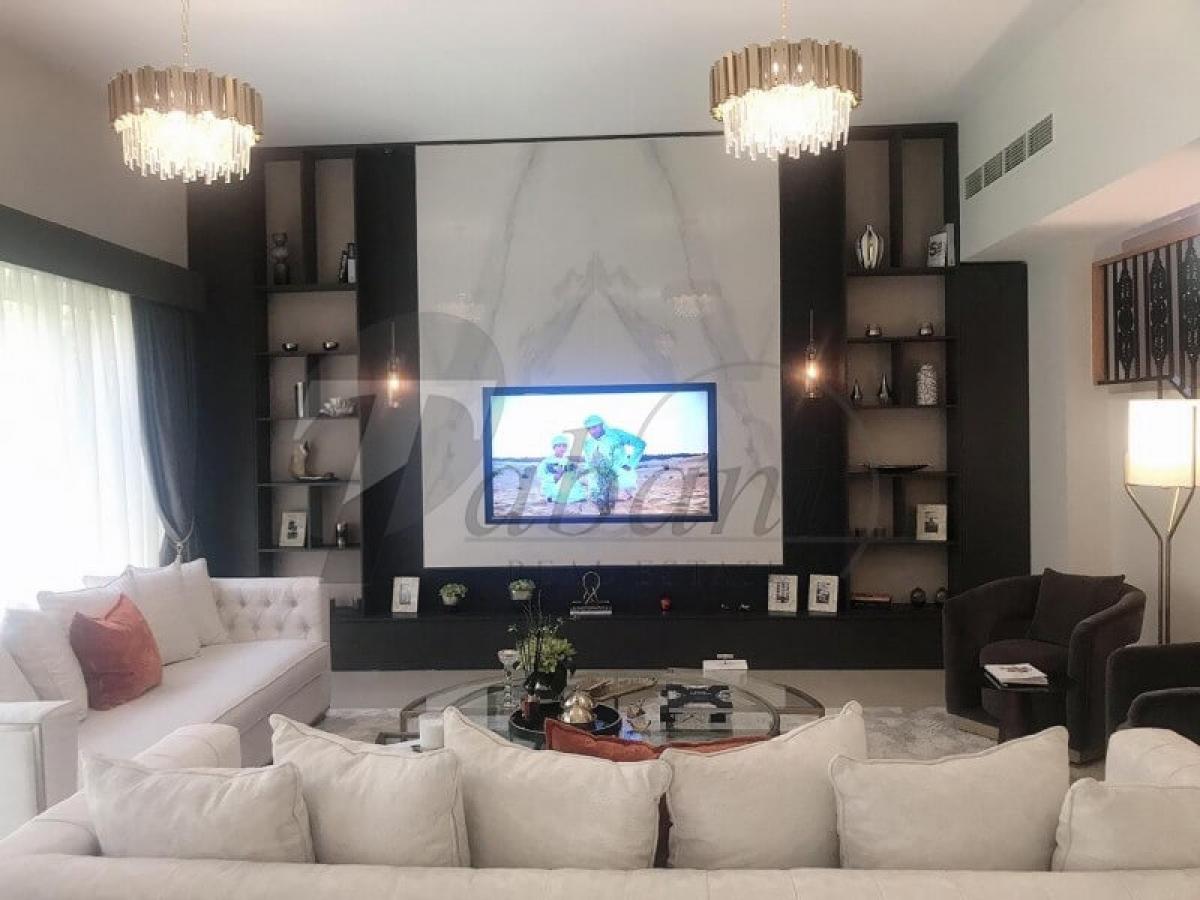Picture of Villa For Sale in Nadd Al Sheba, Dubai, United Arab Emirates