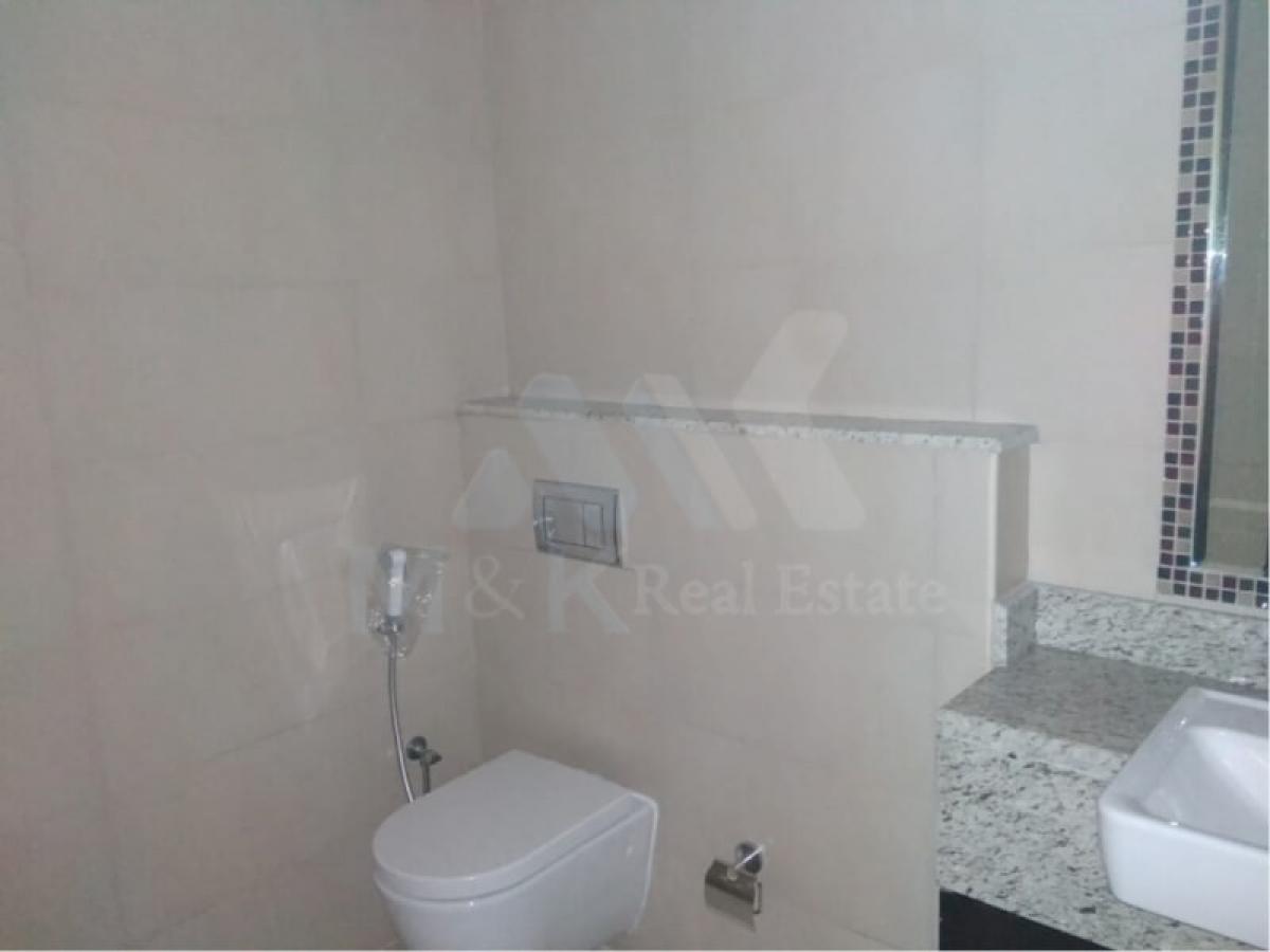 Picture of Apartment For Rent in Al Karama, Dubai, United Arab Emirates