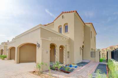 Villa For Rent in Serena, United Arab Emirates