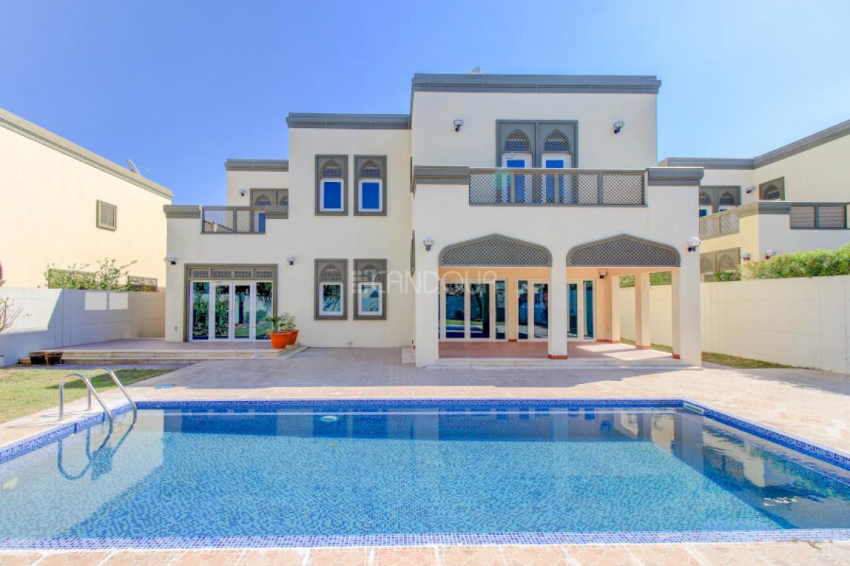 Picture of Villa For Rent in Jumeirah Park, Dubai, United Arab Emirates