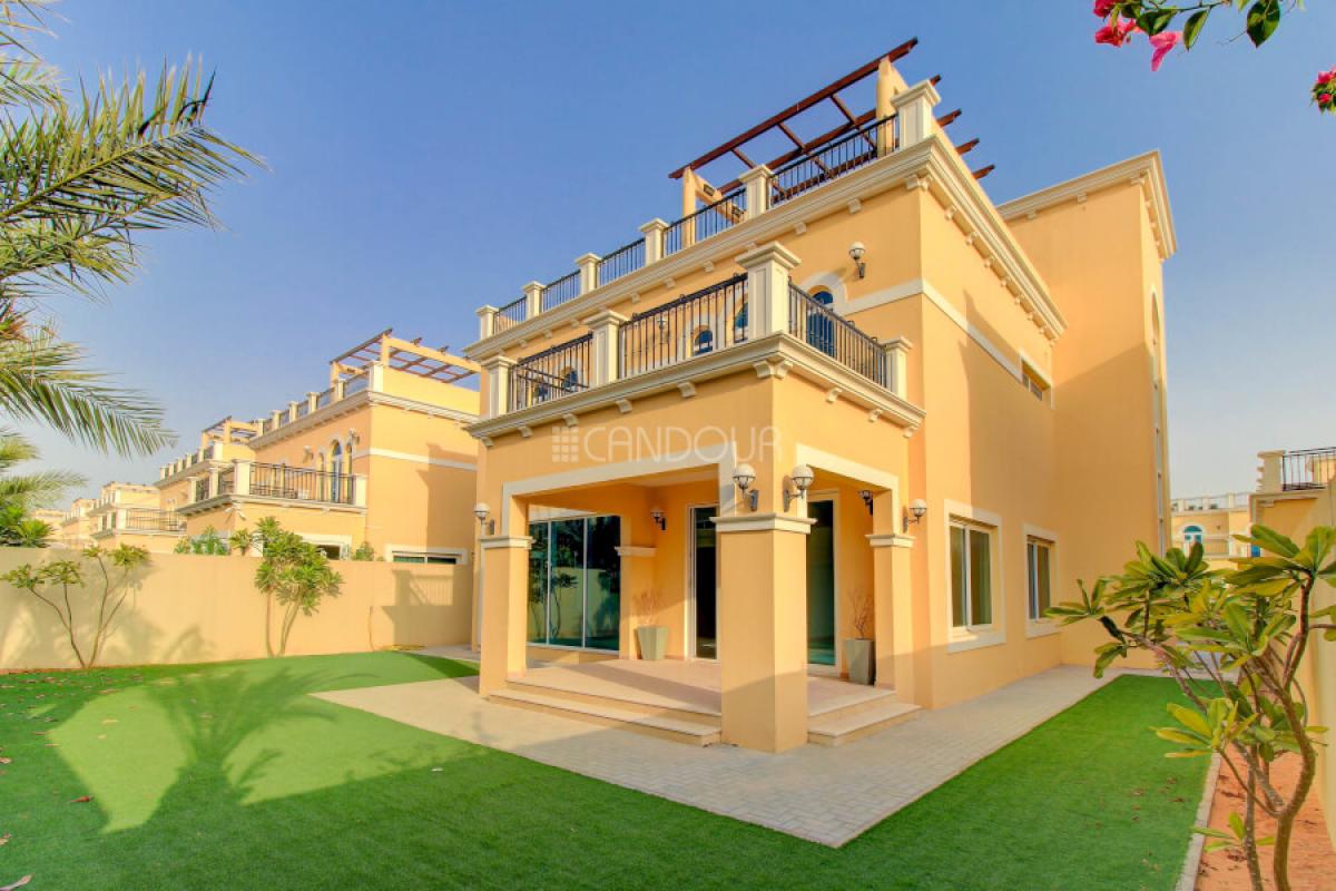 Picture of Villa For Rent in Jumeirah Park, Dubai, United Arab Emirates