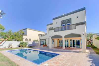 Villa For Sale in Jumeirah Park, United Arab Emirates