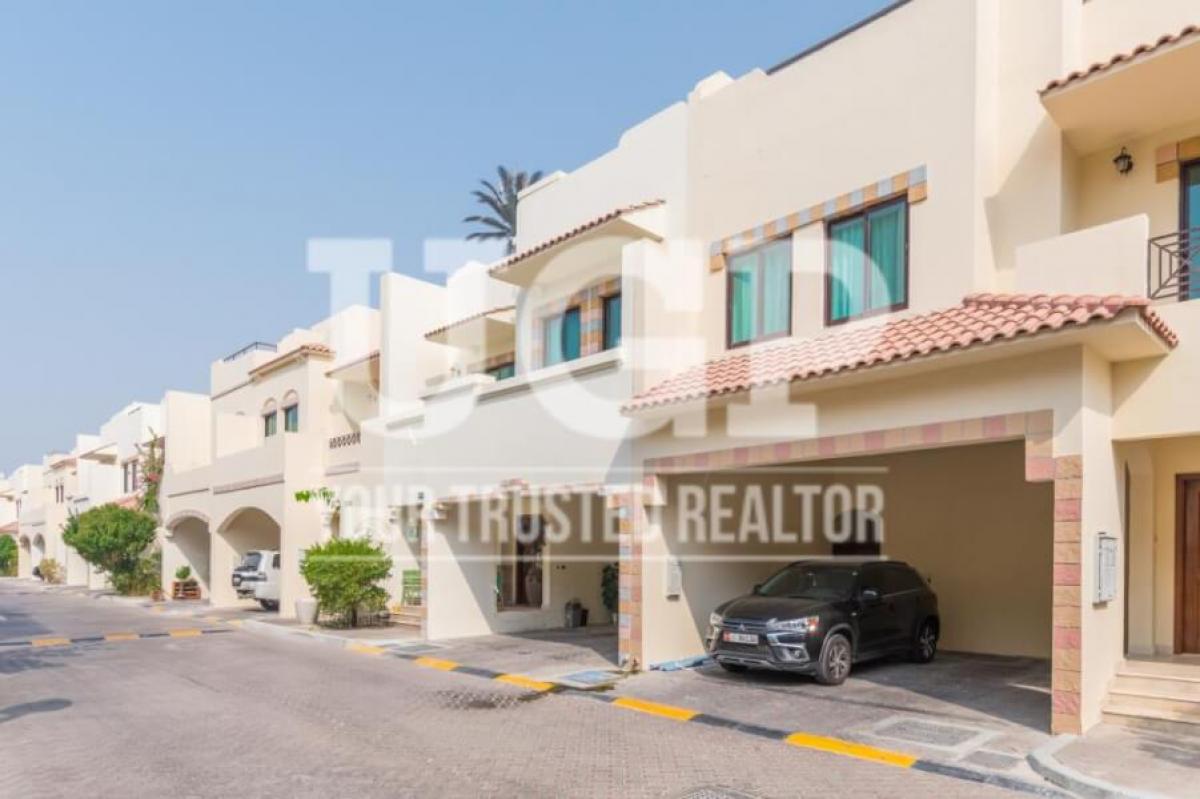 Picture of Villa For Rent in Al Khalidiyah, Abu Dhabi, United Arab Emirates