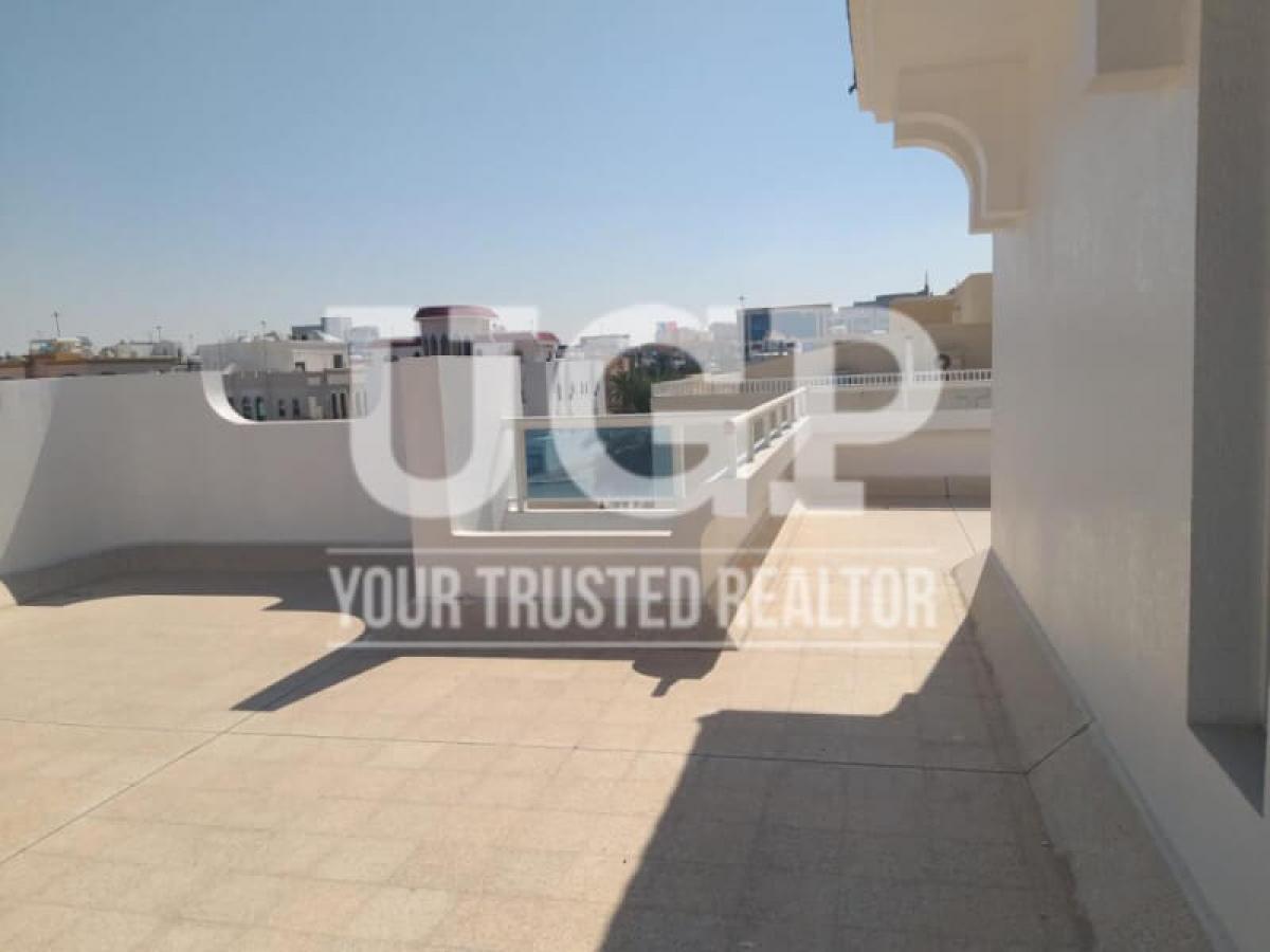 Picture of Villa For Rent in Al Najda Street, Abu Dhabi, United Arab Emirates