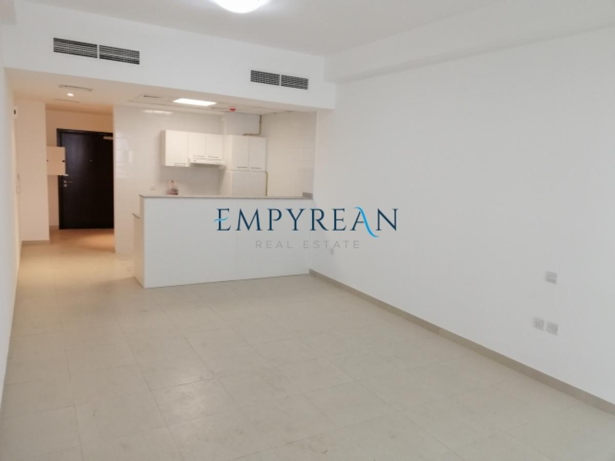 Picture of Apartment For Rent in Al Quoz, Dubai, United Arab Emirates