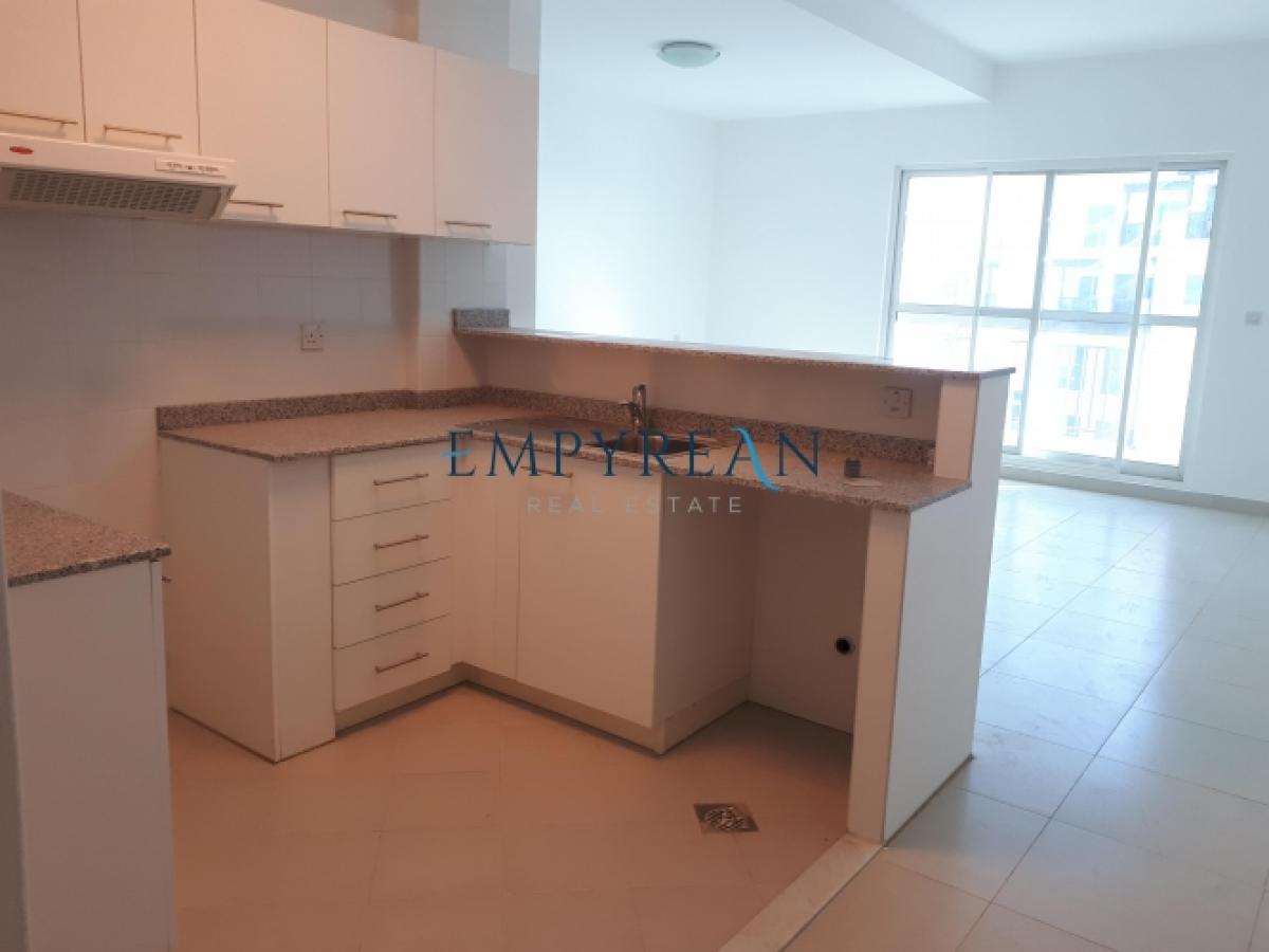 Picture of Apartment For Rent in Al Quoz, Dubai, United Arab Emirates