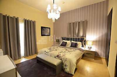 Apartment For Rent in Remraam, United Arab Emirates