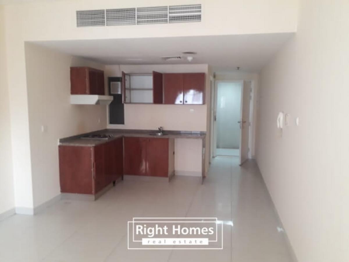 Picture of Apartment For Rent in Al Khan, Sharjah, United Arab Emirates