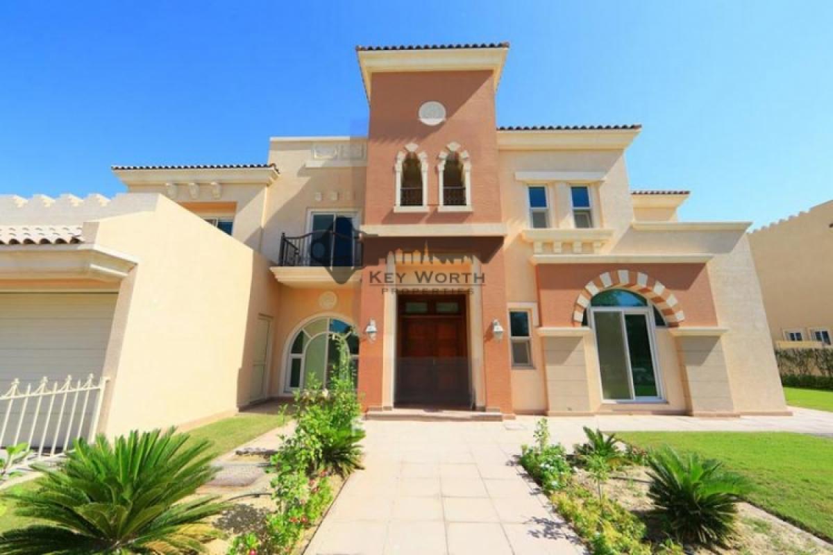 Picture of Villa For Sale in Dubai Sports City, Dubai, United Arab Emirates