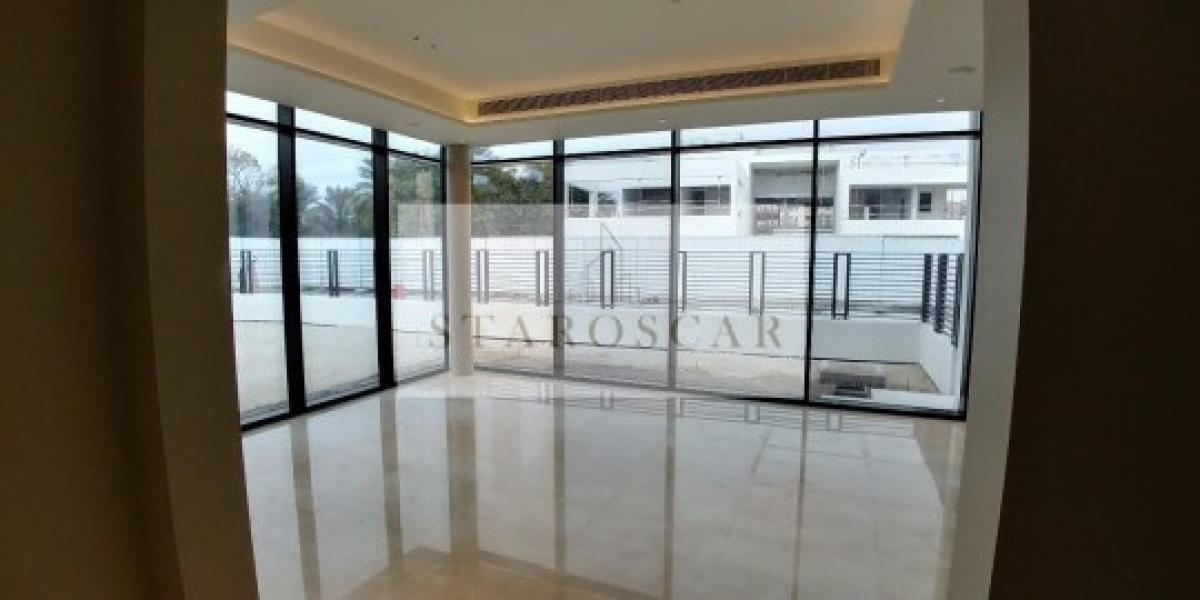 Picture of Villa For Sale in Saadiyat Island, Abu Dhabi, United Arab Emirates