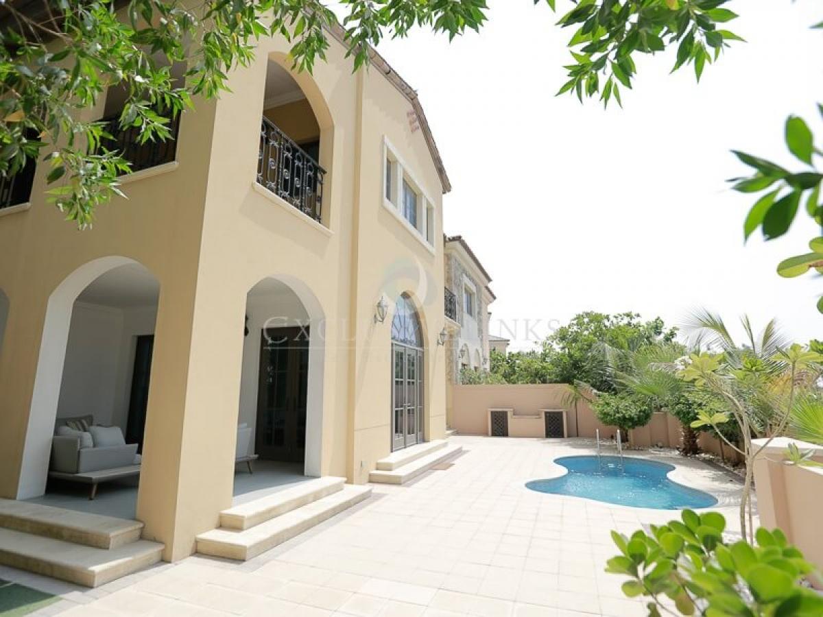 Picture of Villa For Sale in Jumeirah Golf Estates, Dubai, United Arab Emirates