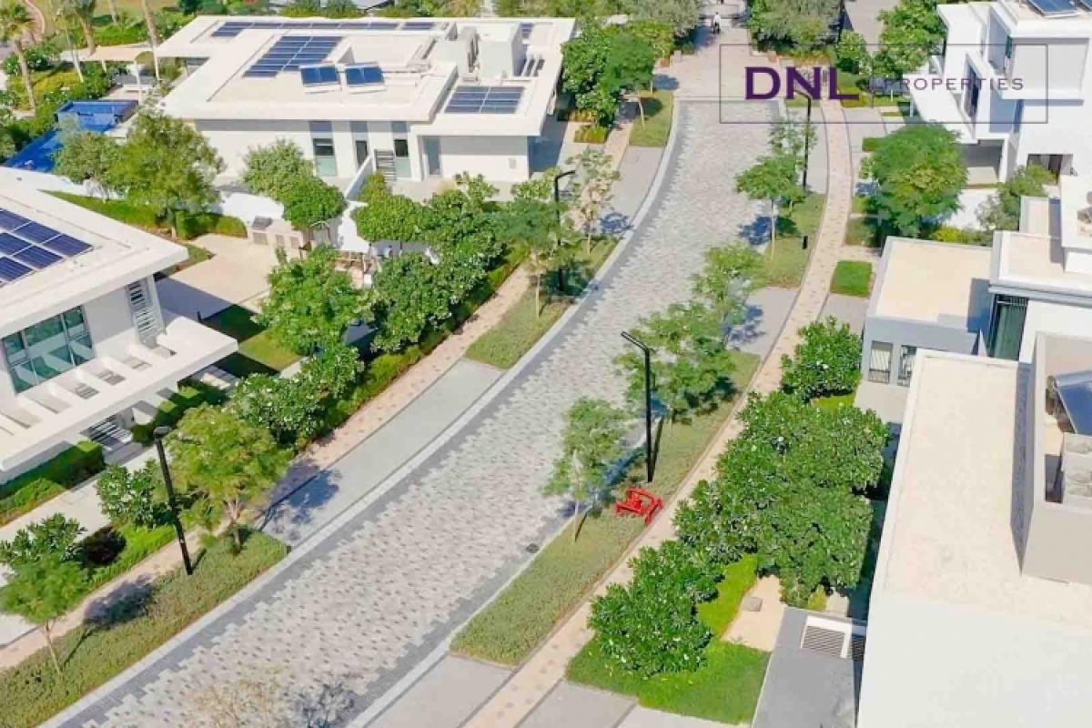 Picture of Villa For Sale in Tilal Al Ghaf, Dubai, United Arab Emirates