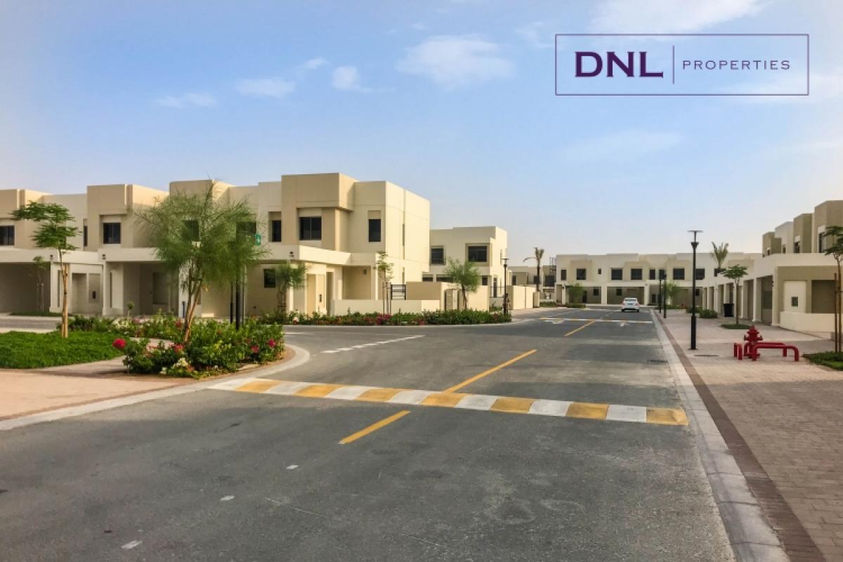 Picture of Villa For Rent in Town Square, Dubai, United Arab Emirates