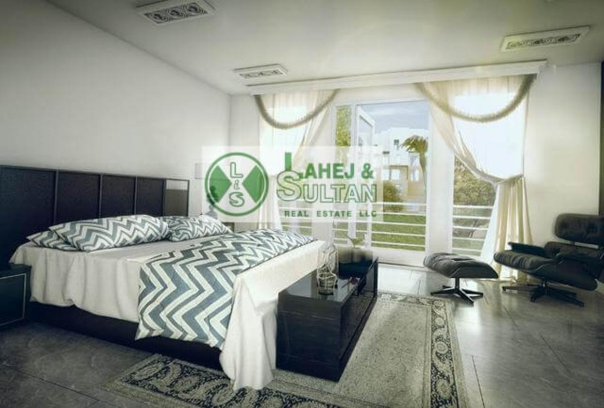 Picture of Apartment For Sale in Al Quoz, Dubai, United Arab Emirates