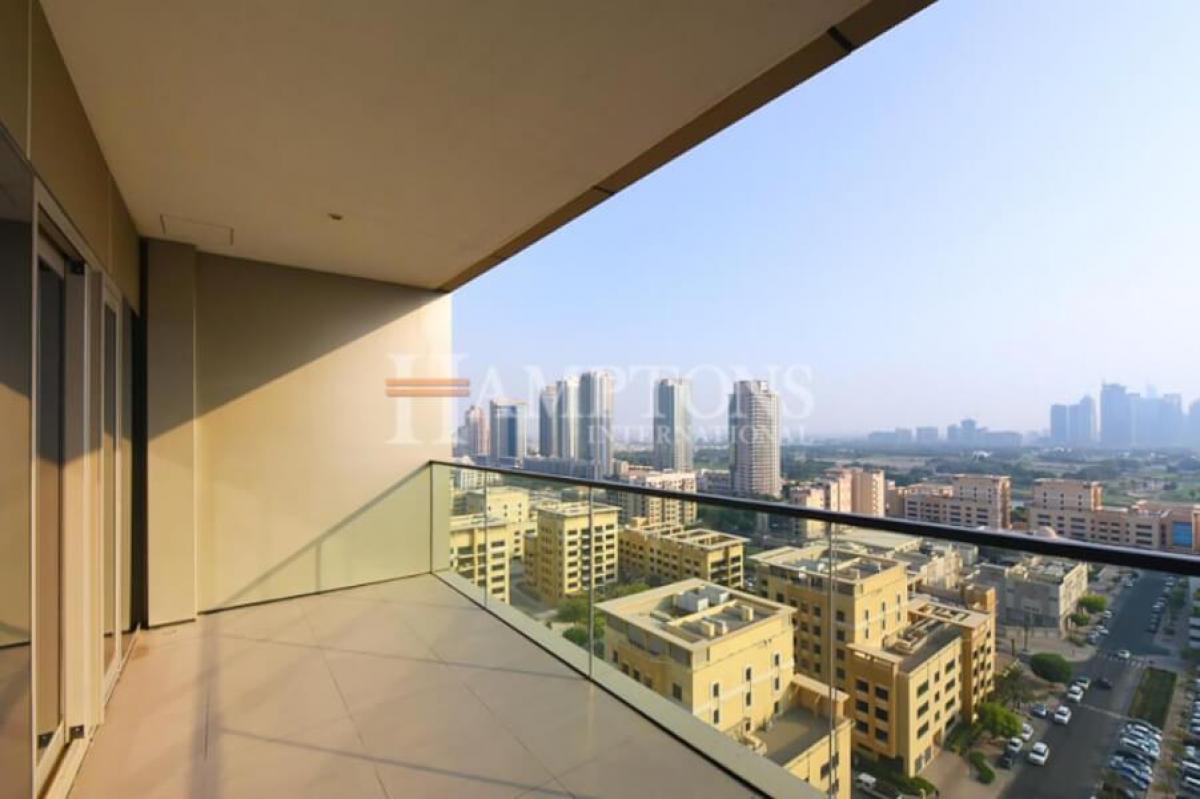Picture of Apartment For Sale in Greens, Dubai, United Arab Emirates