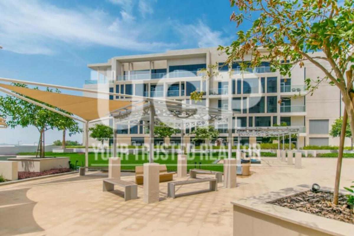 Picture of Apartment For Sale in Greens, Dubai, United Arab Emirates