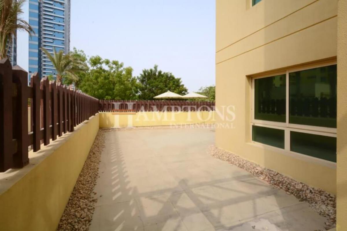 Picture of Apartment For Sale in Greens, Dubai, United Arab Emirates
