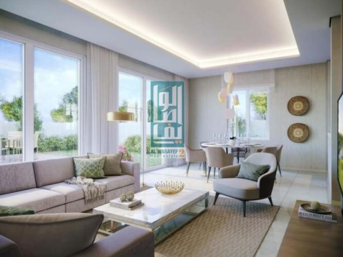 Picture of Villa For Sale in Dubailand, Dubai, United Arab Emirates