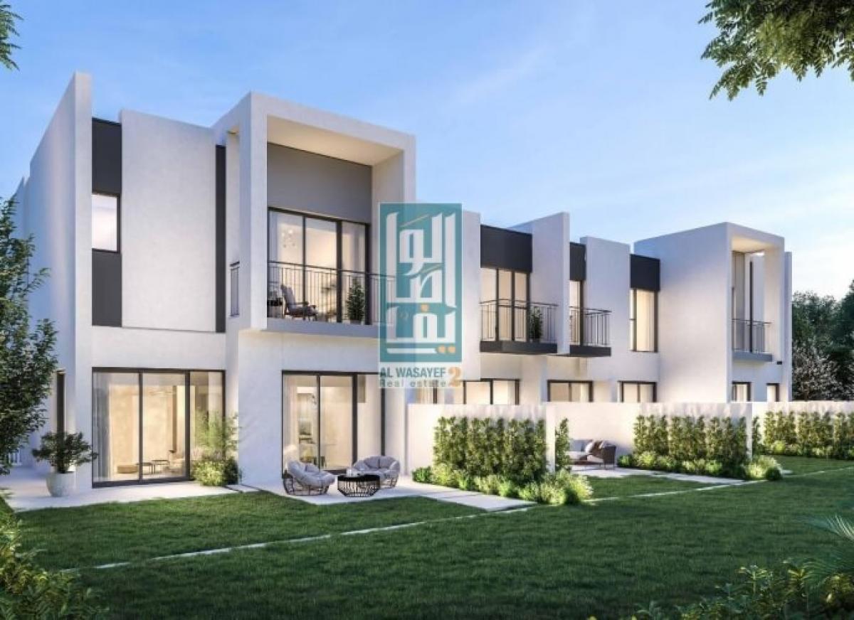 Picture of Villa For Sale in Dubailand, Dubai, United Arab Emirates