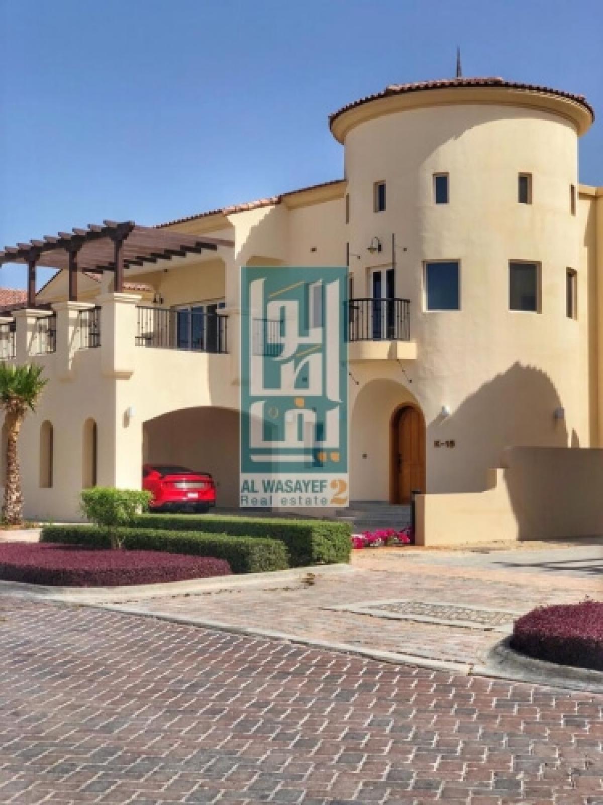 Picture of Villa For Sale in Jumeirah Golf Estates, Dubai, United Arab Emirates