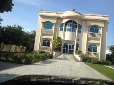Villa For Sale in Umm Suqeim, United Arab Emirates