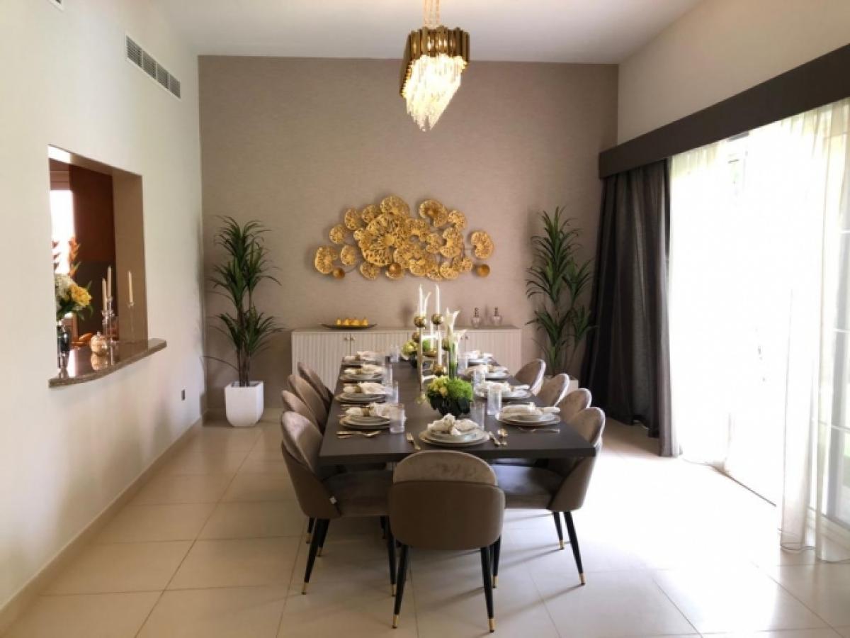 Picture of Villa For Sale in Nadd Al Sheba, Dubai, United Arab Emirates