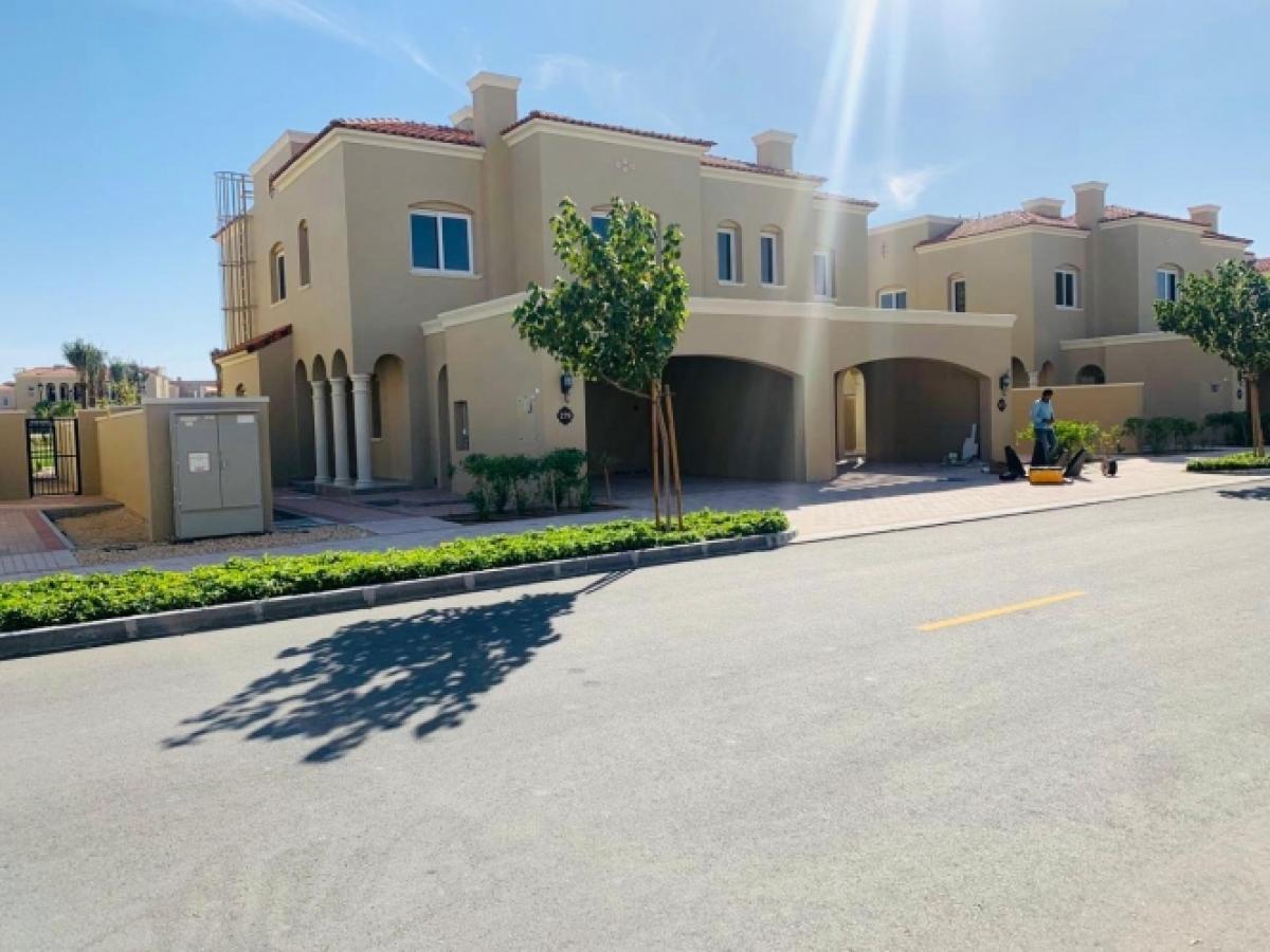 Picture of Villa For Sale in Serena, Dubai, United Arab Emirates