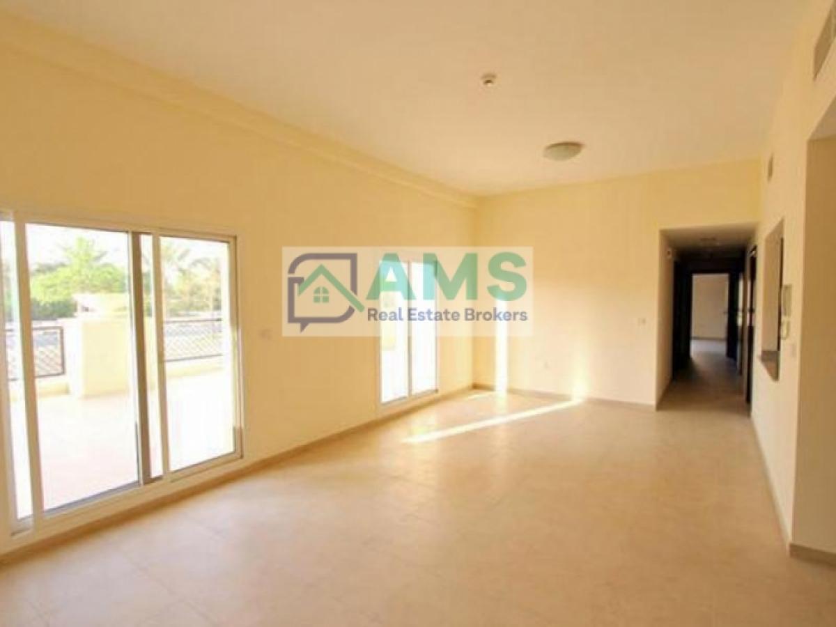 Picture of Apartment For Rent in Remraam, Dubai, United Arab Emirates