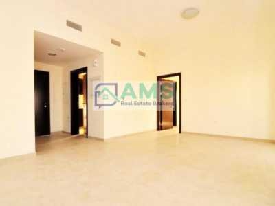 Apartment For Rent in Remraam, United Arab Emirates