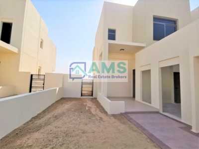 Villa For Rent in Town Square, United Arab Emirates