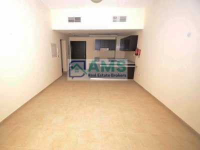 Apartment For Rent in Remraam, United Arab Emirates