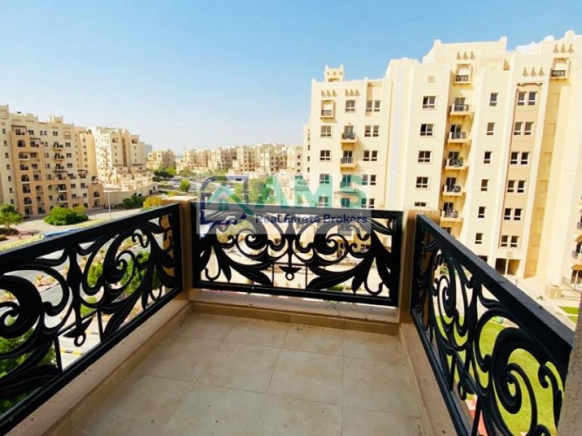 Picture of Apartment For Rent in Remraam, Dubai, United Arab Emirates