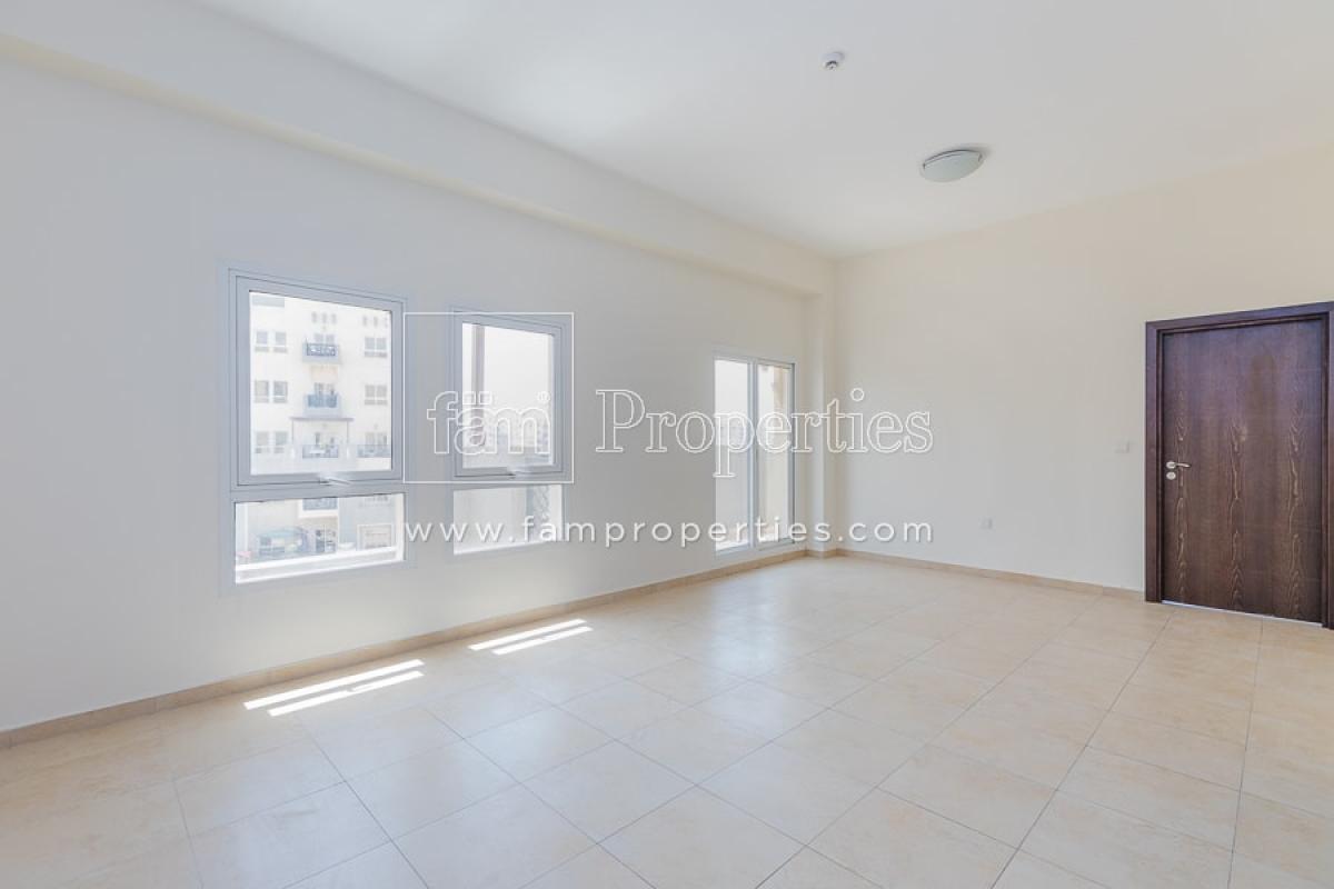 Picture of Apartment For Rent in Remraam, Dubai, United Arab Emirates