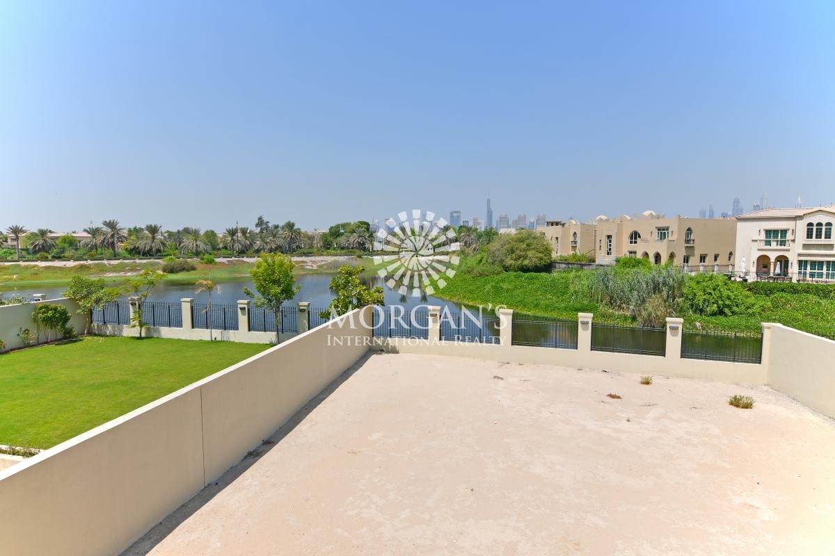 Picture of Villa For Rent in Jumeirah Park, Dubai, United Arab Emirates