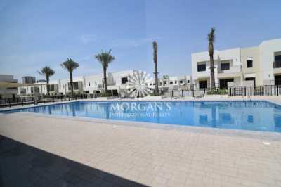 Home For Rent in Town Square, United Arab Emirates