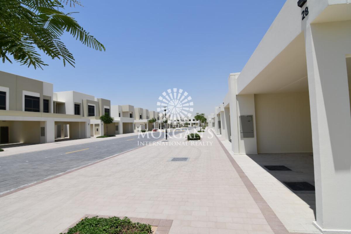 Picture of Home For Sale in Town Square, Dubai, United Arab Emirates