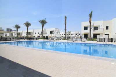 Home For Rent in Town Square, United Arab Emirates