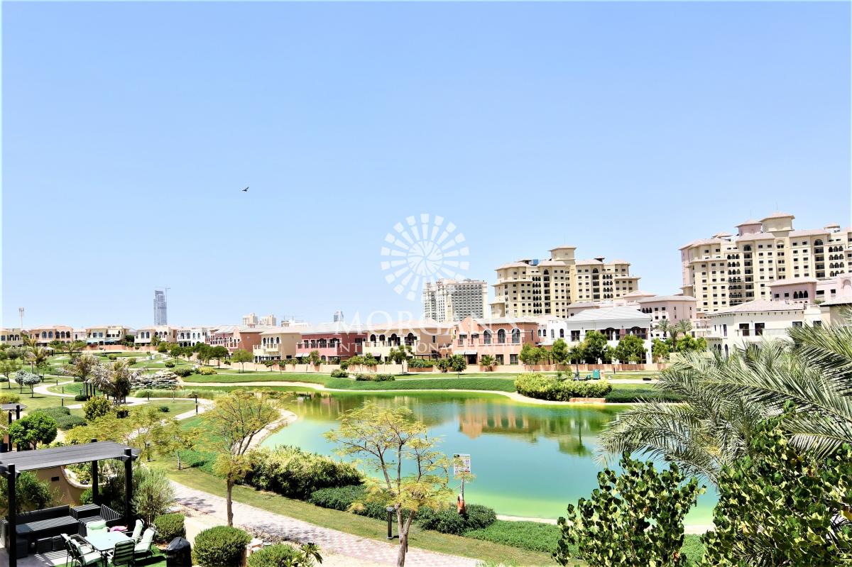 Picture of Villa For Sale in Jumeirah Golf Estates, Dubai, United Arab Emirates