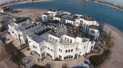 Villa For Sale in The Palm Jumeirah, United Arab Emirates