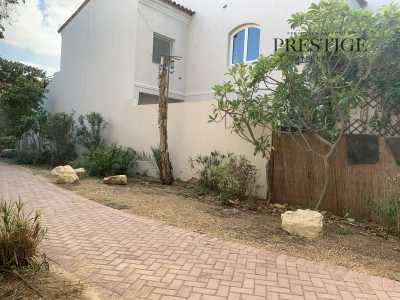 Home For Rent in Greens, United Arab Emirates