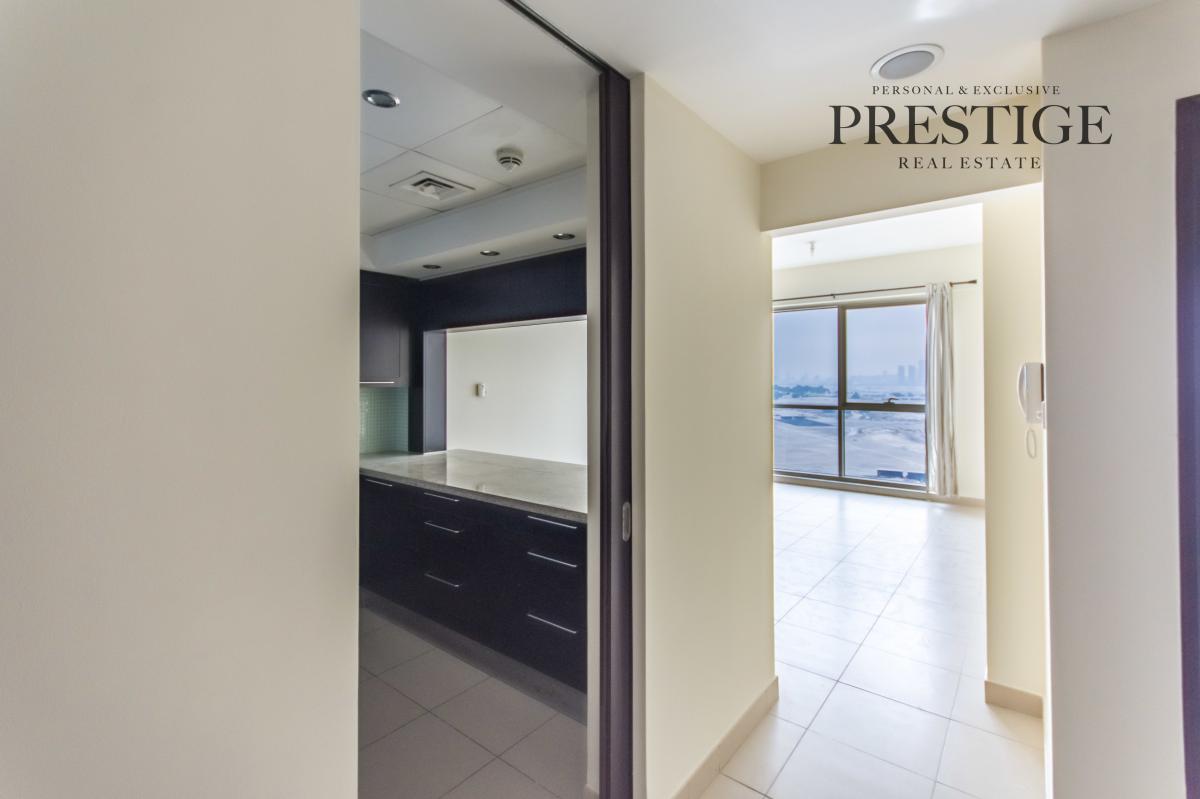 Picture of Apartment For Rent in The Views, Dubai, United Arab Emirates
