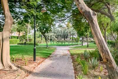 Villa For Rent in Greens, United Arab Emirates