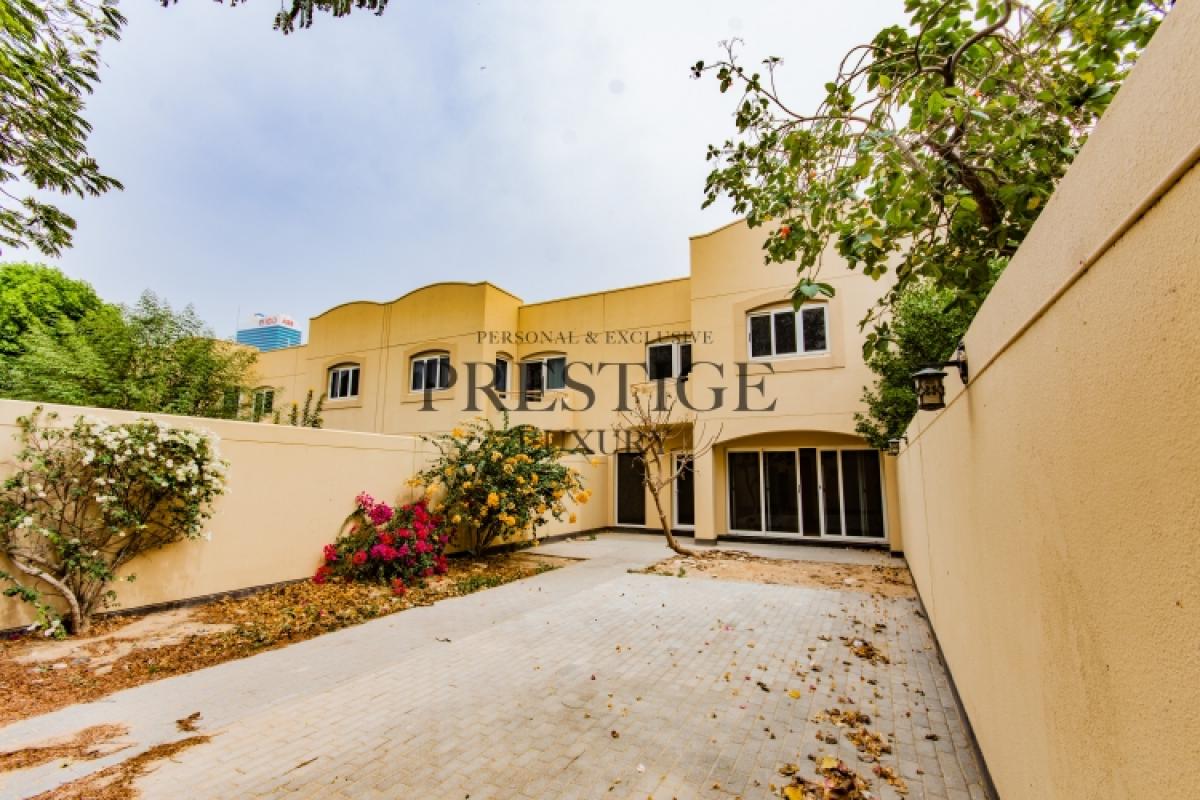 Picture of Villa For Rent in Dubai Internet City, Dubai, United Arab Emirates