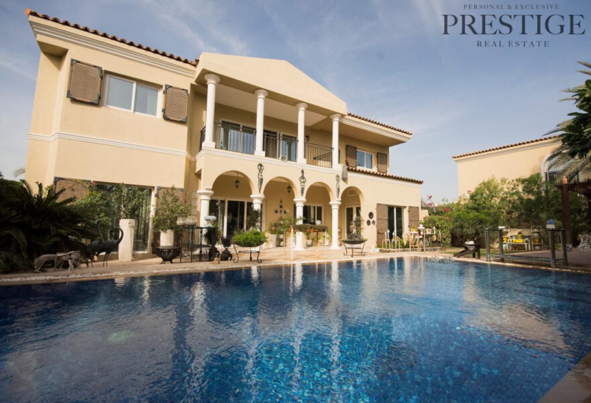 Picture of Villa For Sale in Greens, Dubai, United Arab Emirates