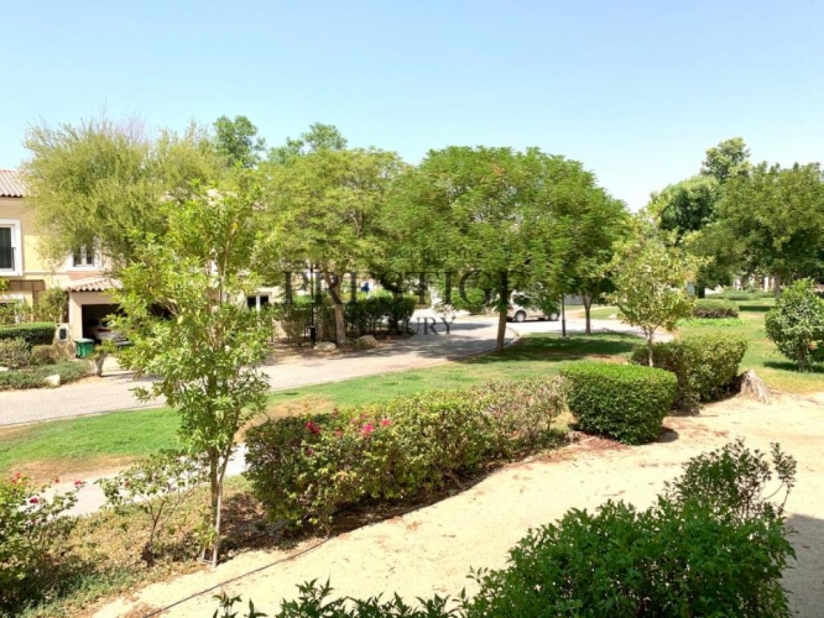 Picture of Apartment For Sale in Greens, Dubai, United Arab Emirates