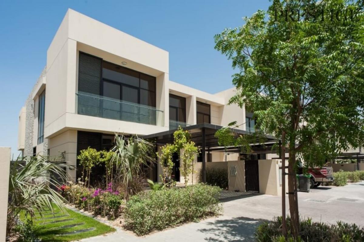 Picture of Villa For Sale in Damac Hills (Akoya By Damac), Dubai, United Arab Emirates